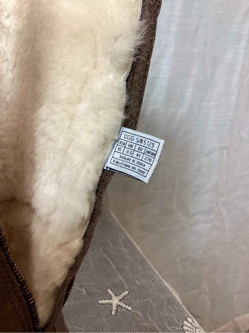 UGG australia cargo